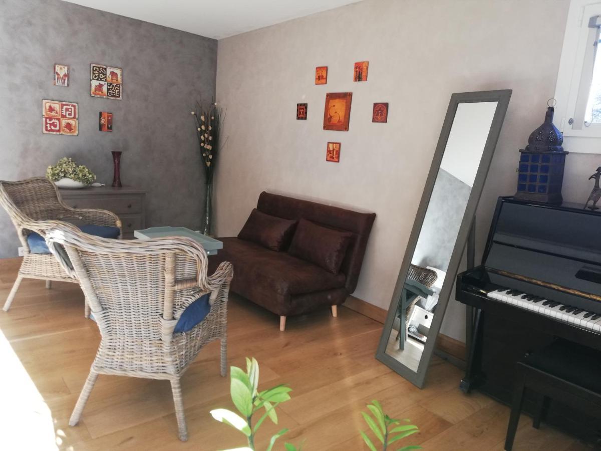 Bed and Breakfast La Goutadou Cabannes Экстерьер фото