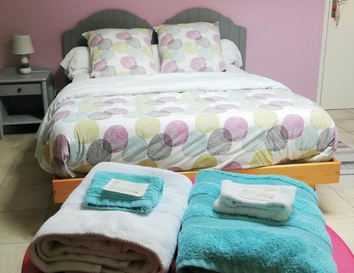 Bed and Breakfast La Goutadou Cabannes Экстерьер фото