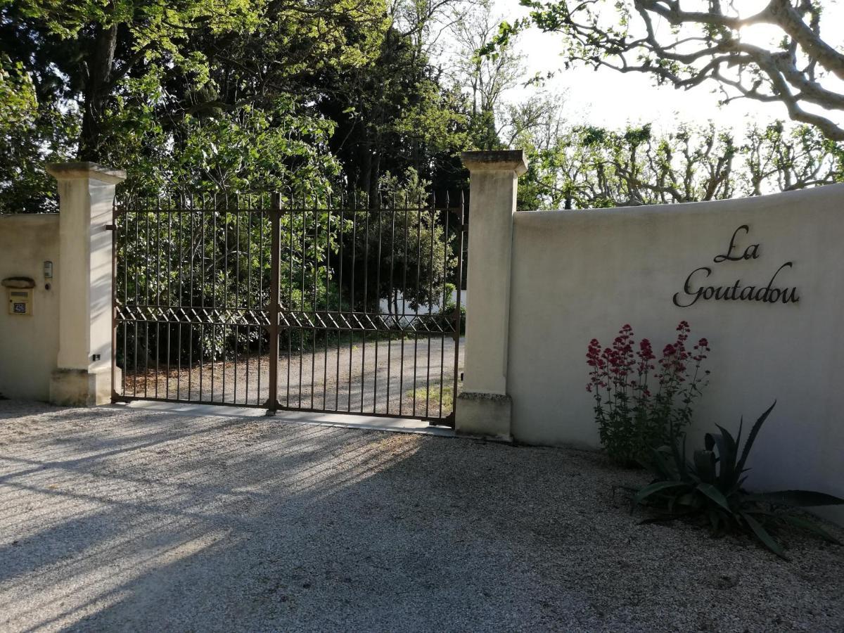 Bed and Breakfast La Goutadou Cabannes Экстерьер фото